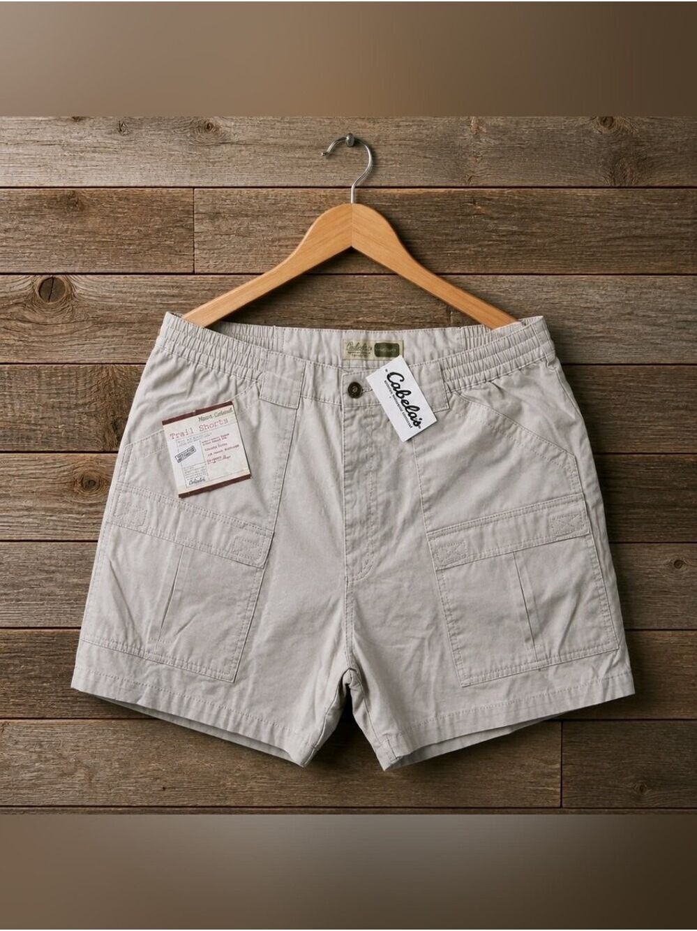 Cabela's Men's Khaki Bermuda Shorts Size 42. #SHO4